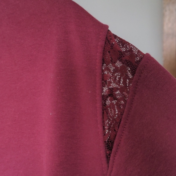 Burgundy Asos sweatshirt - Picture 3 of 6